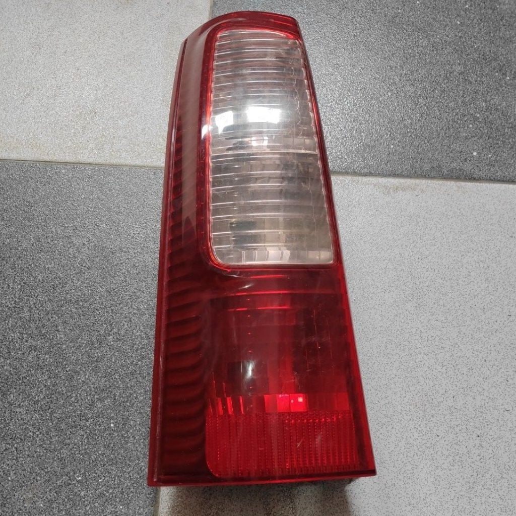 lampu stop belakang toyota avanza xenia 2004 - 2007 ori bekas