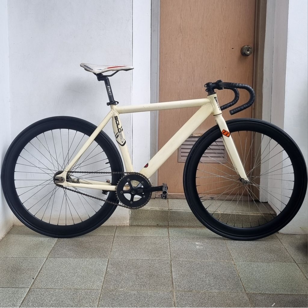 wts fullbike fixie soloist 77 size 50. torpedo. alloy