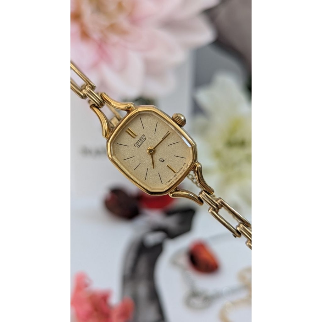 Vintage Citizen Gold Tone