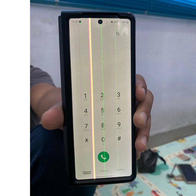 LCD Samsung Z Fold 2 Original Copotan Minus