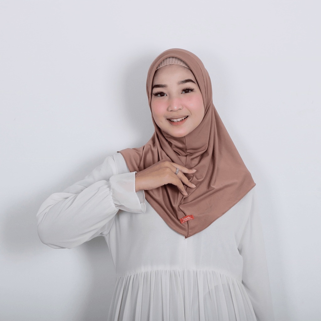 Hijab Jilbab Bergo Instan Sporty Jersey Premium Isi 50 Pcs By Shamira