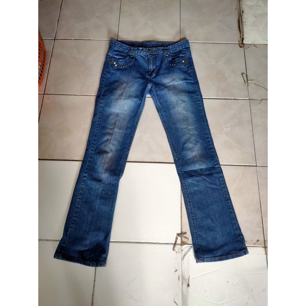 preloved celana jeans wanita T2000