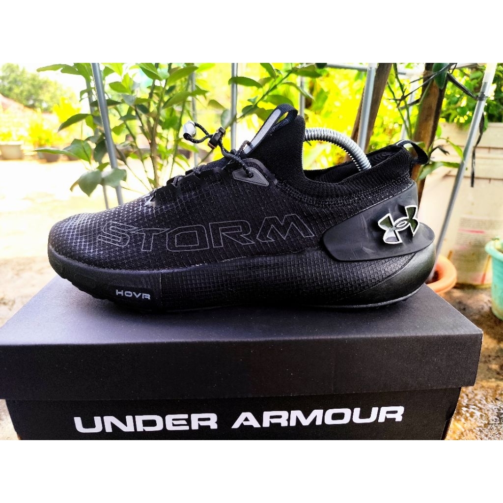 SEPATU RUNNING CASUAL UNDER ARMOUR PHANTOM STORM