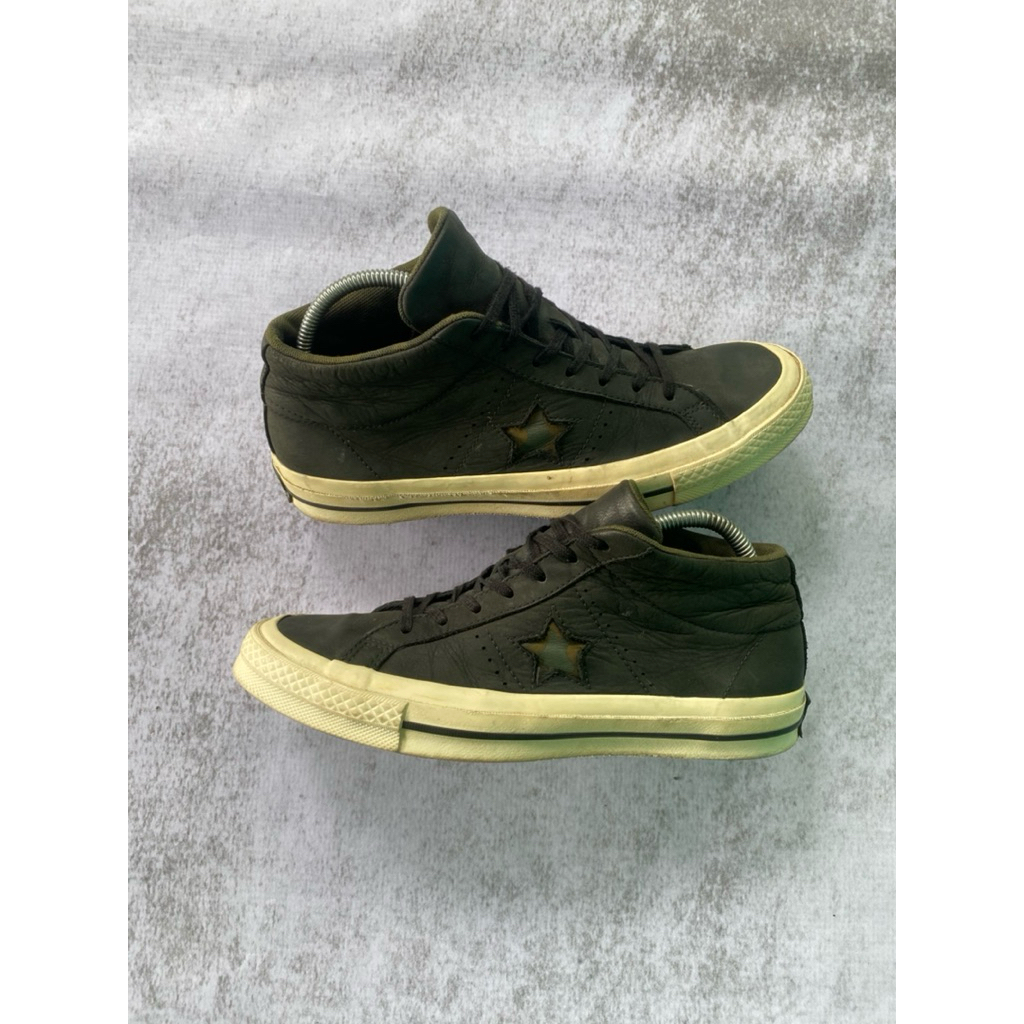 converse one star leather camo