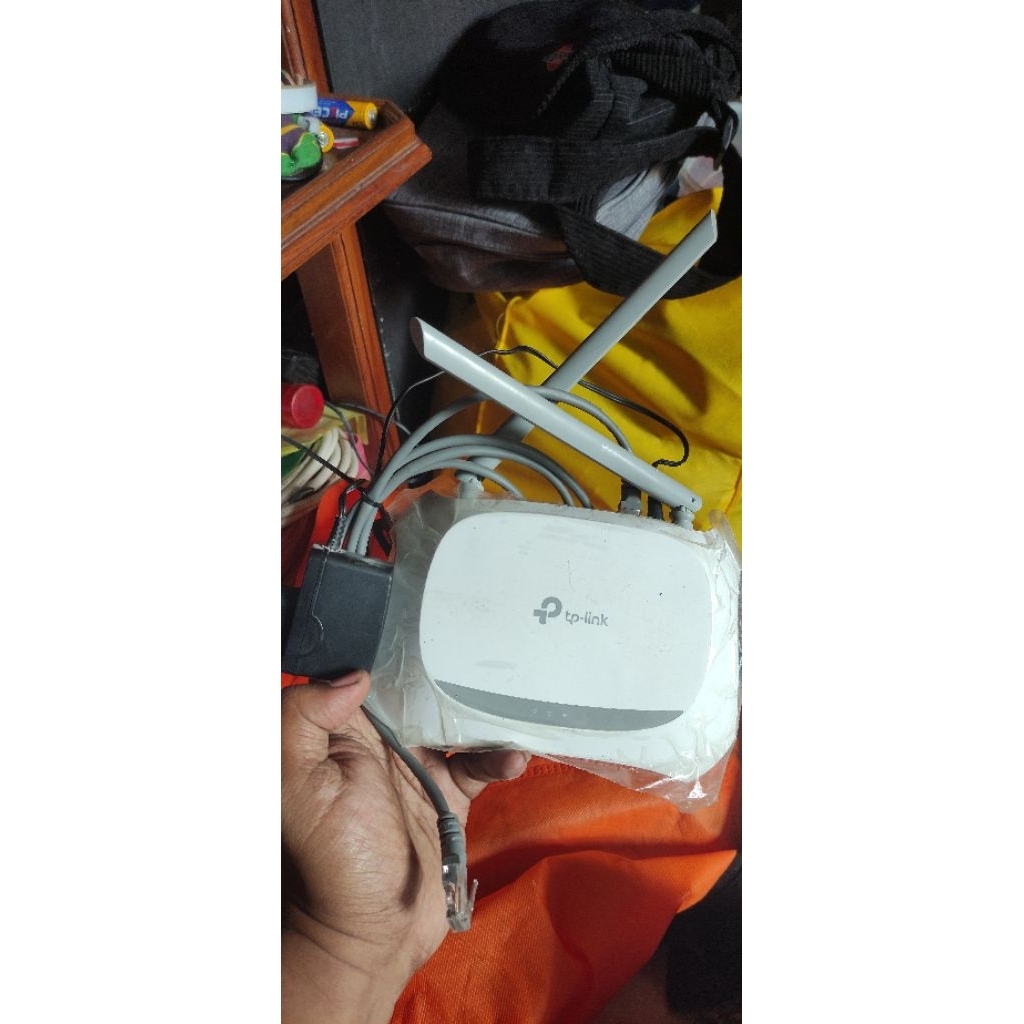 Router wifi Tp Link TL-WR840N (Penguat sinyal tanpa kabel)