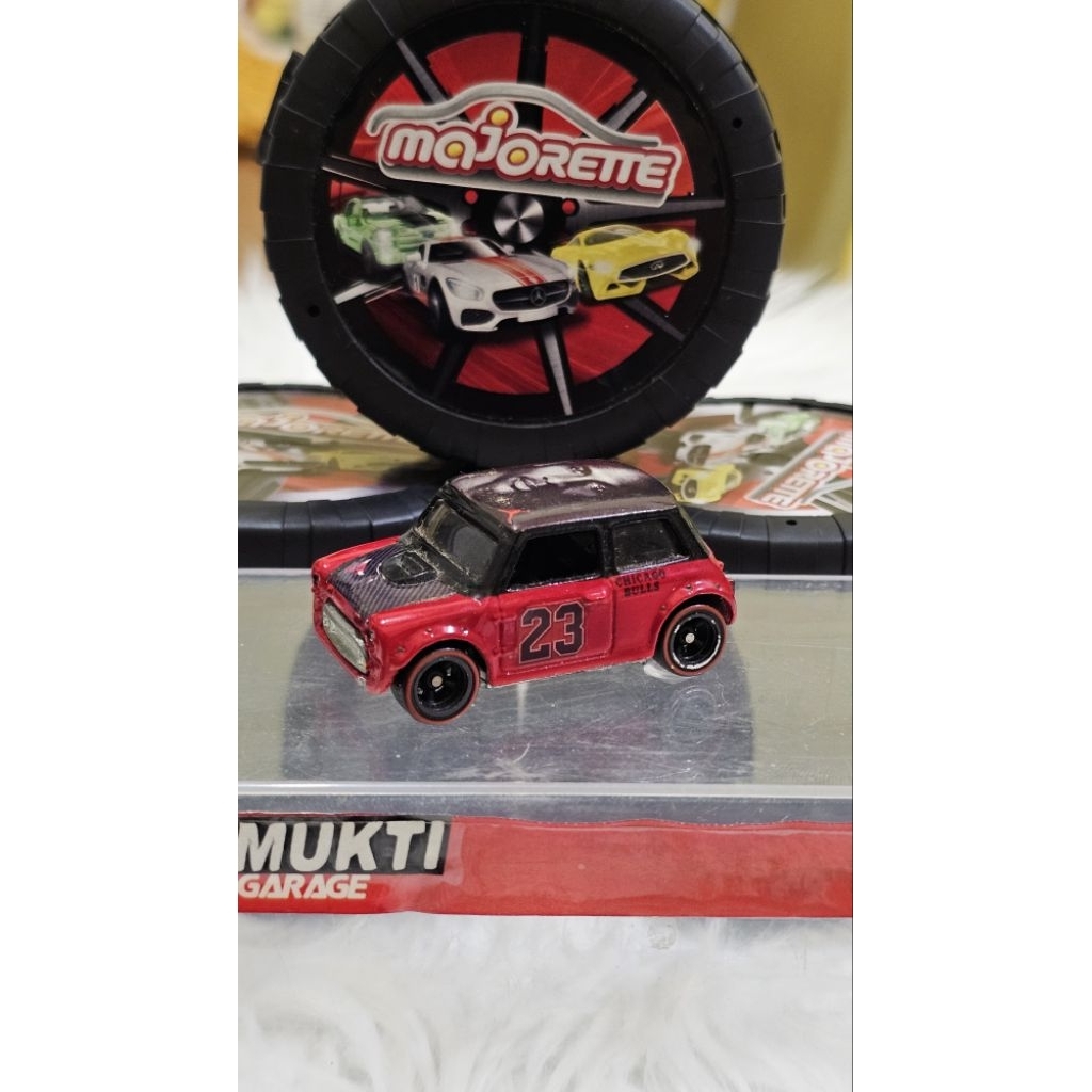 Hot Wheels Morris Mini Custom MJ 23 loose