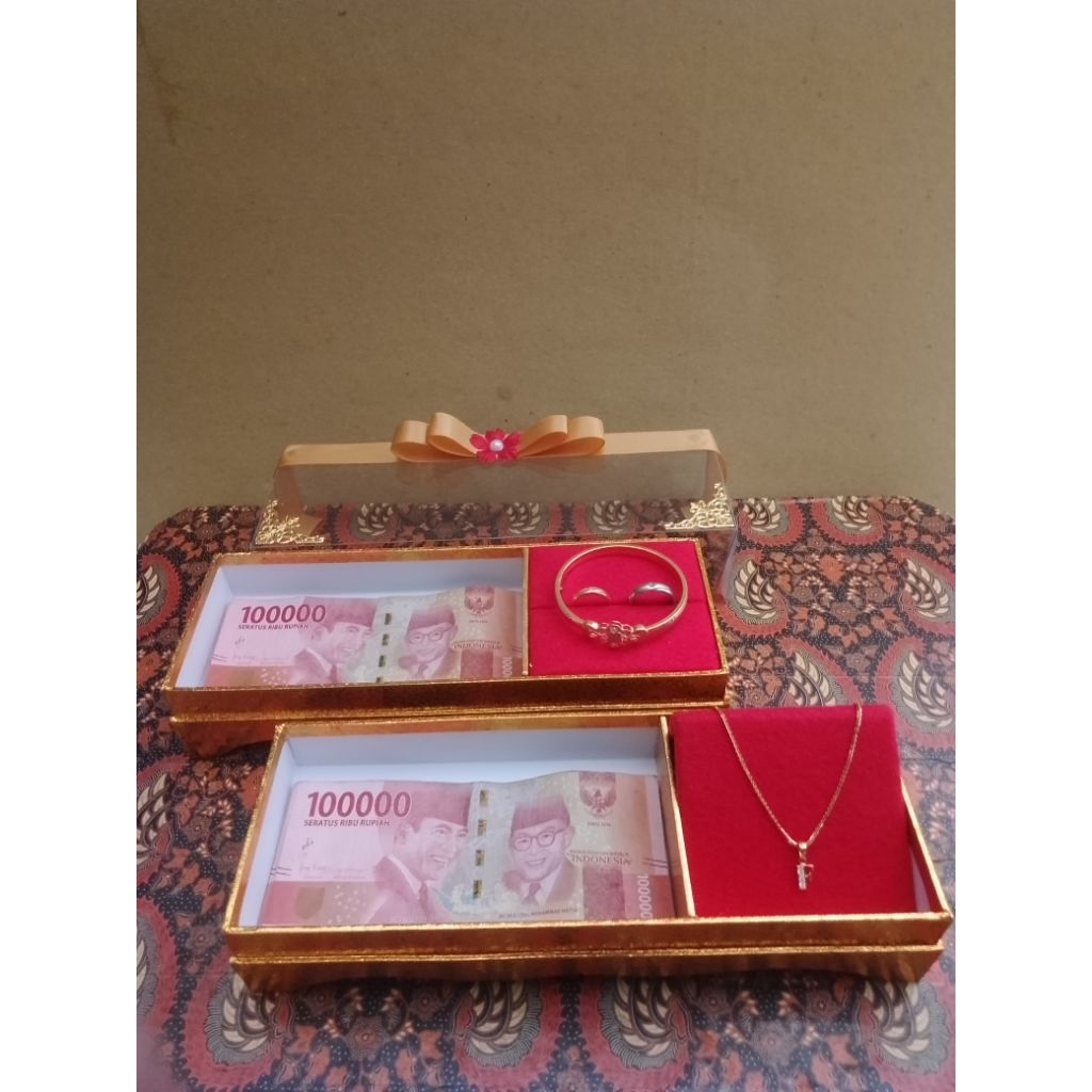 Kotak uang cincin hantaran nikah