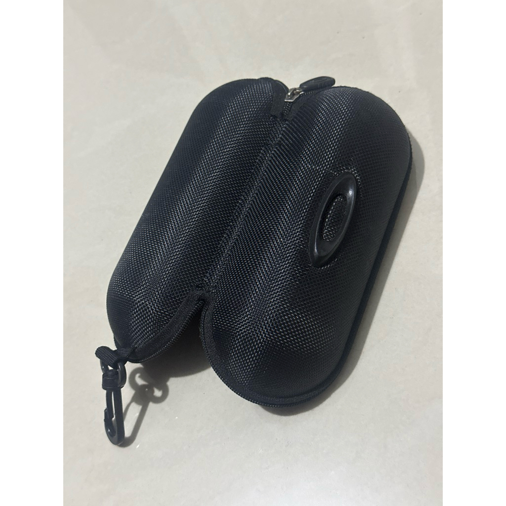 Tempat Box Kacamata Oakley Universal