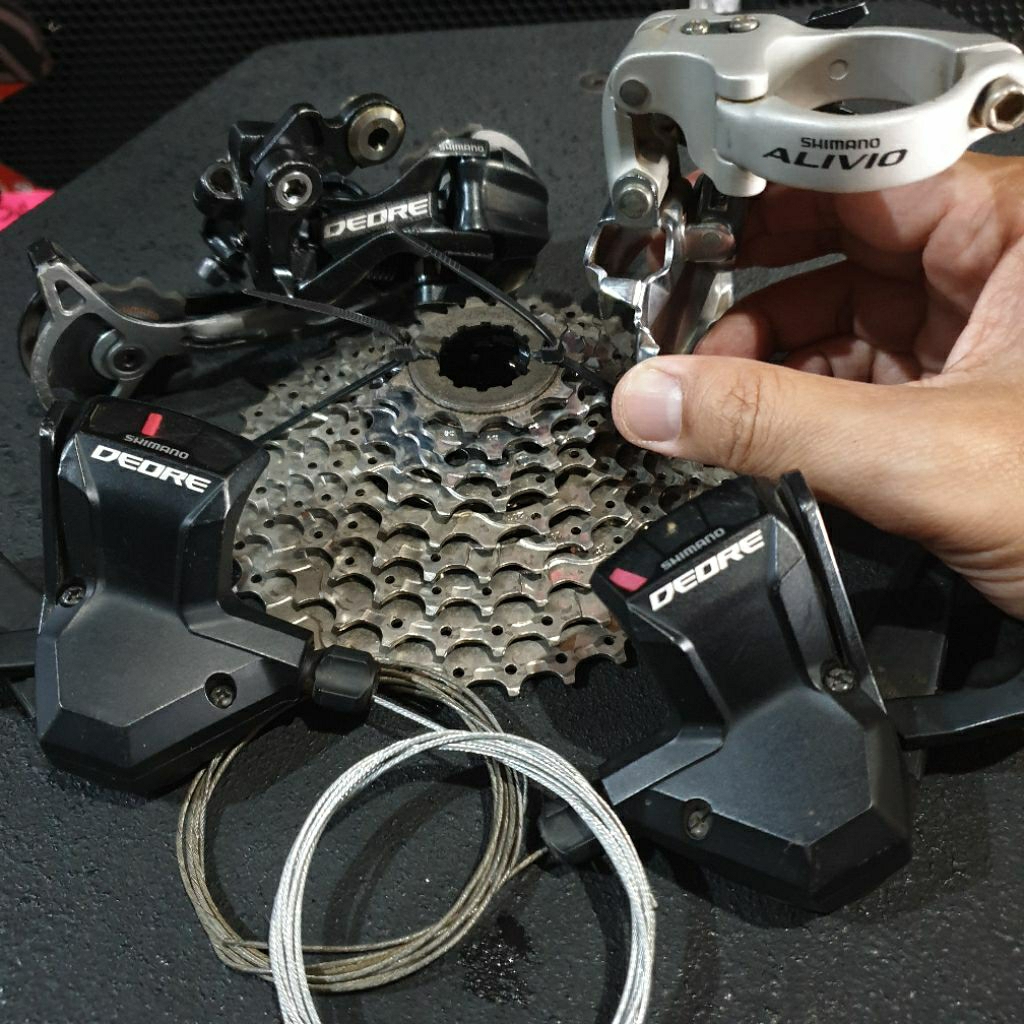 Groupset Shimano DEORE ALIVIO 9speed