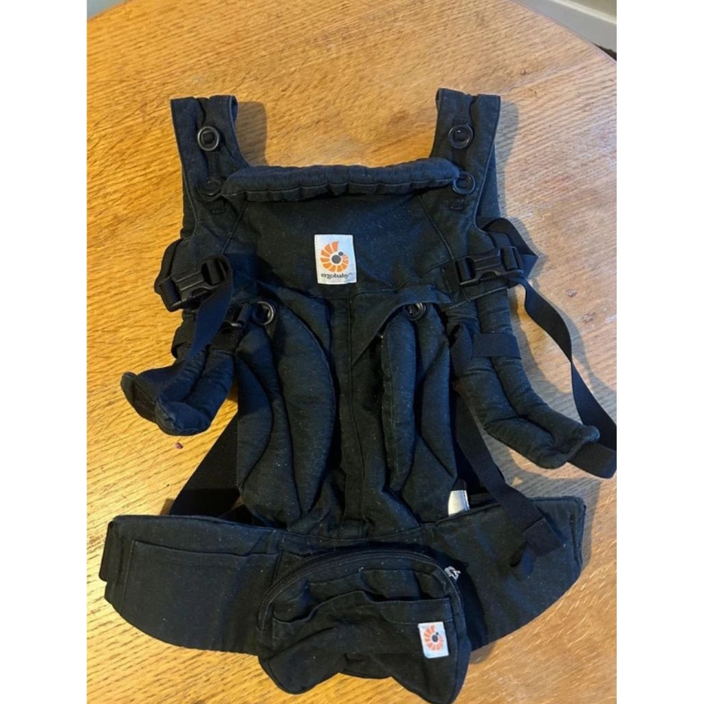 Preloved Ergobaby Omni 360 Black
