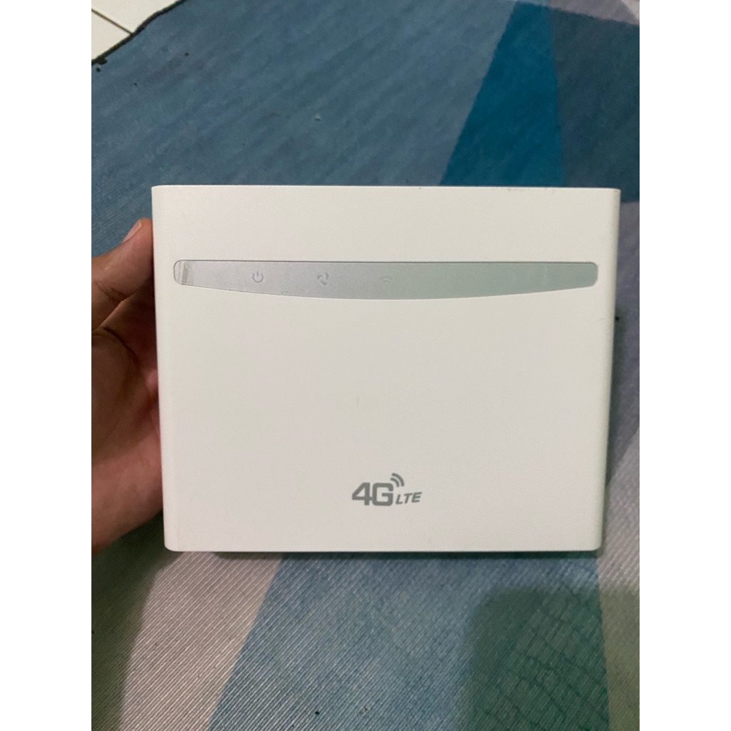 Modem 4G LTE B525 Normal + Adaptor