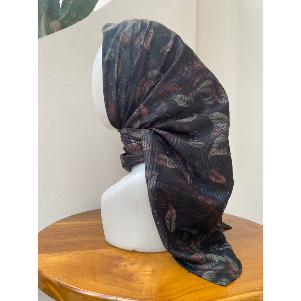 JILBAB SEGIEMPAT MOTIF POLYCOTTON PAYET VOAL SYARI INSTAN BLACK SERIES UMAMA JUMBO MURAH GROSIR