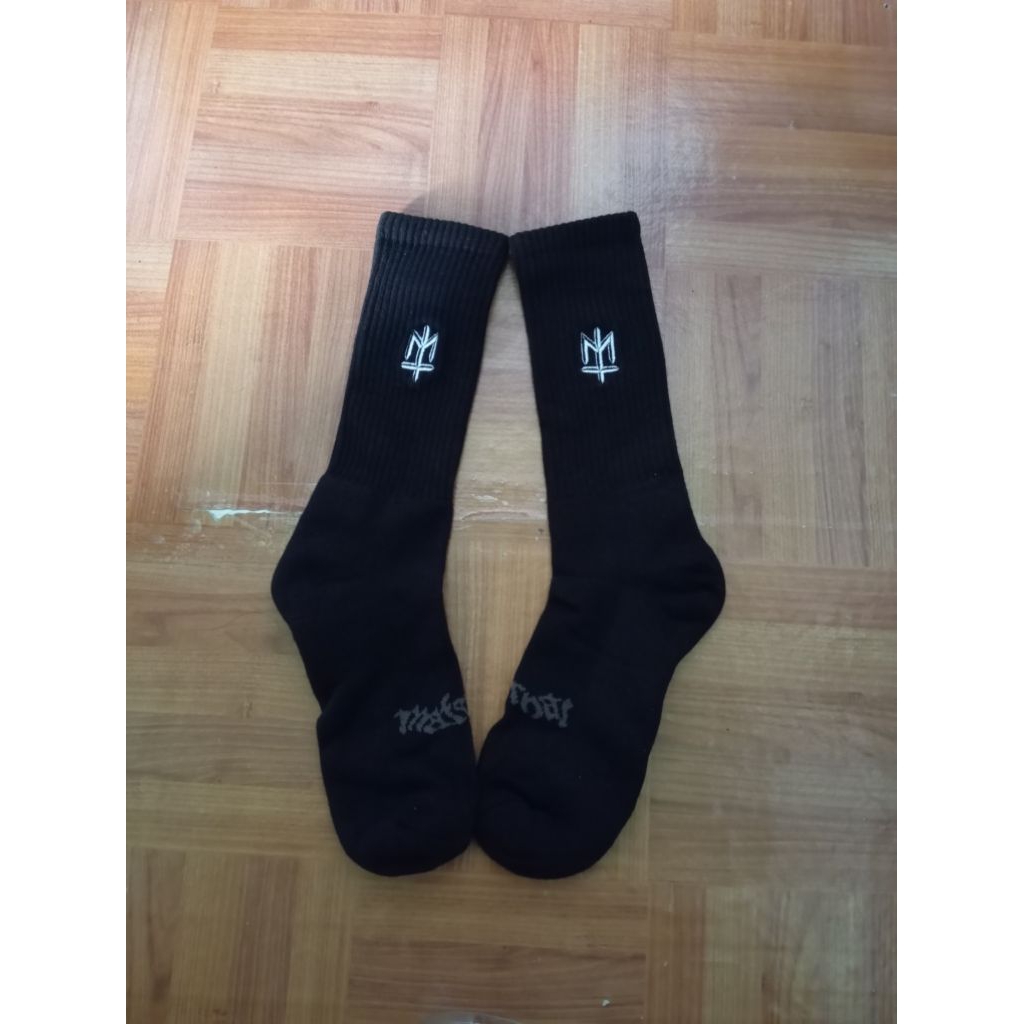 Kaos Kaki Maternal Disaster Hitam