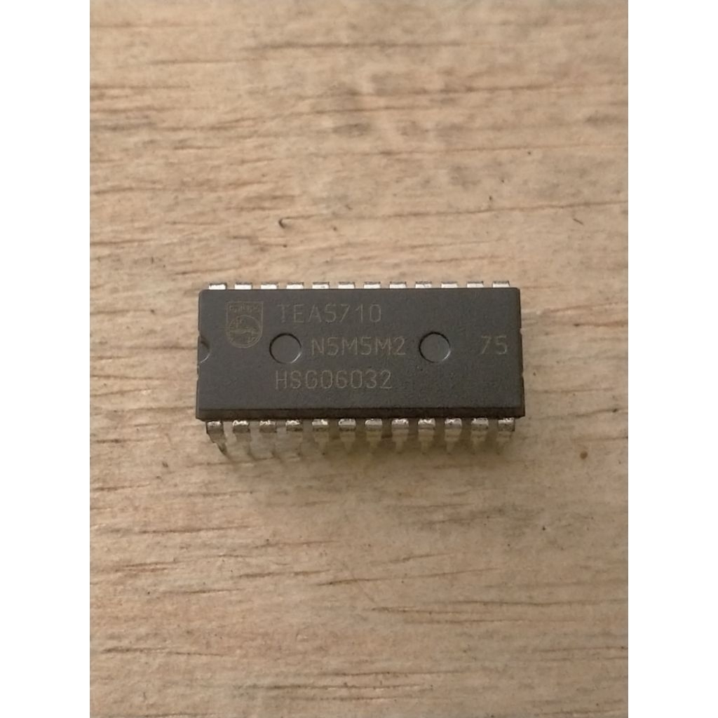 TEA5710 Philips AM/FM Radio Receiver DIP-24