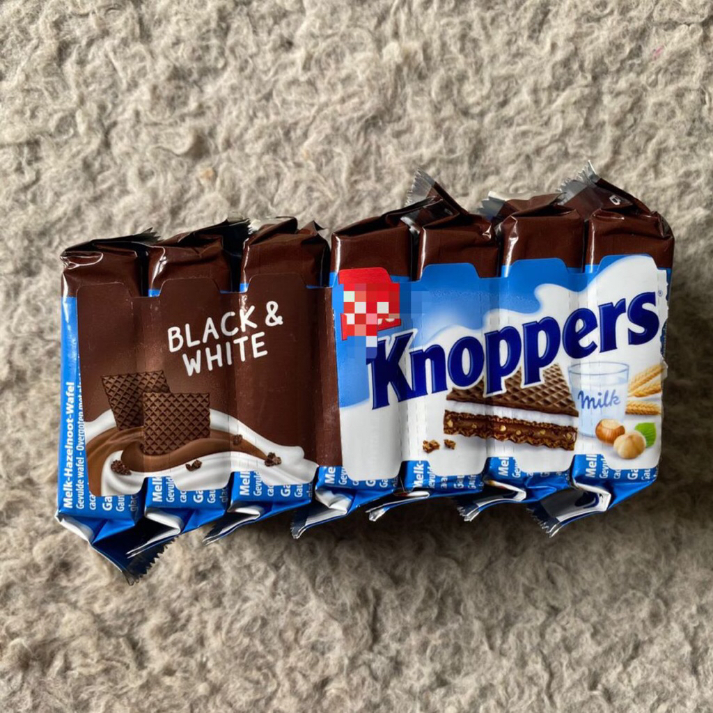 Knoppers Black & White