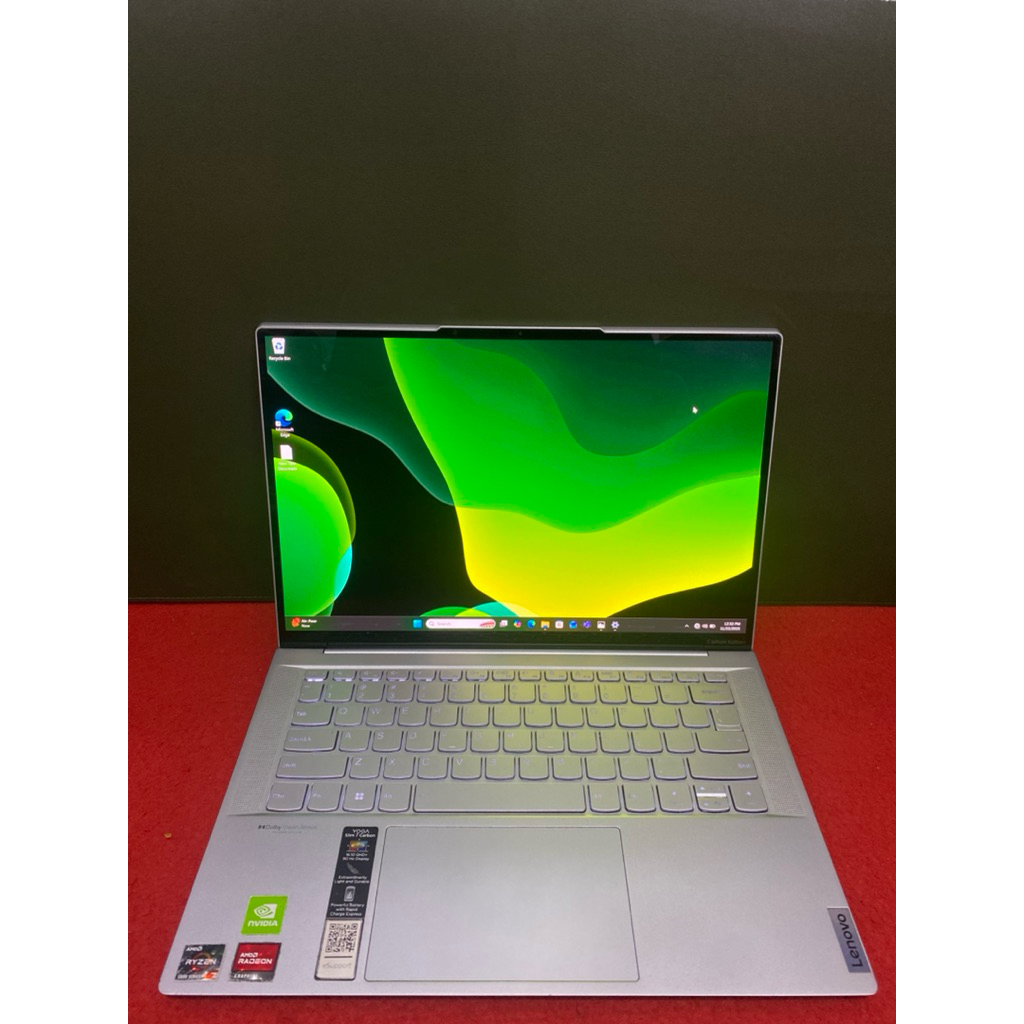 Lenovo yoga slim 7 carbon limited edition amd ryzen 7-5800h Ram 16 gb ssd 1 tb nvidia mx 450 2 gb ol