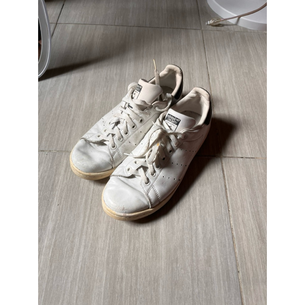 Sepatu second adidas stan smith murah