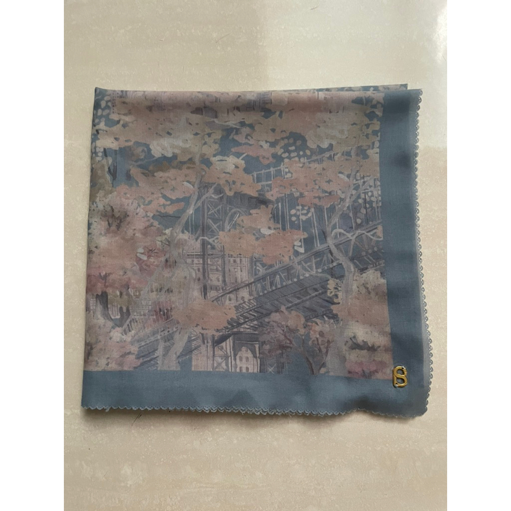 Preloved Buttonscarves New York 3