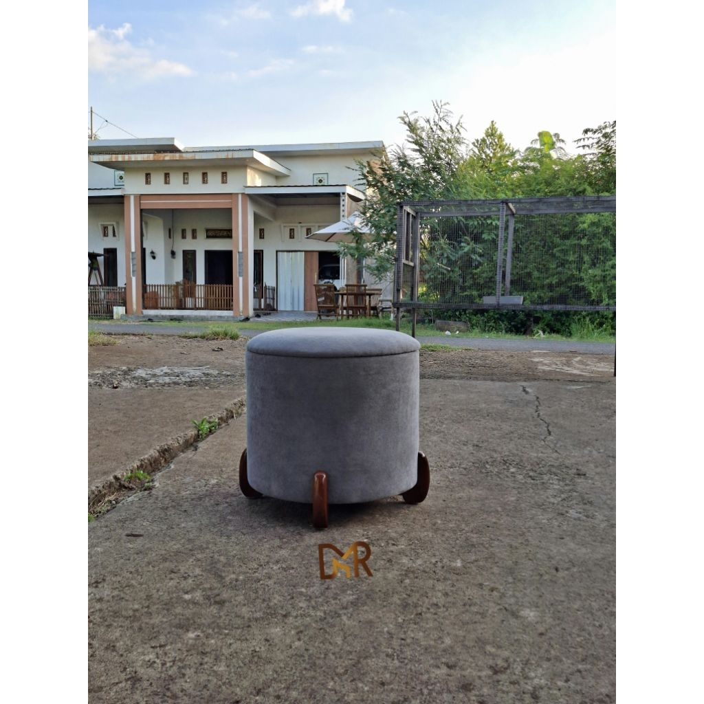 stool minimalis kursi rias minimalis