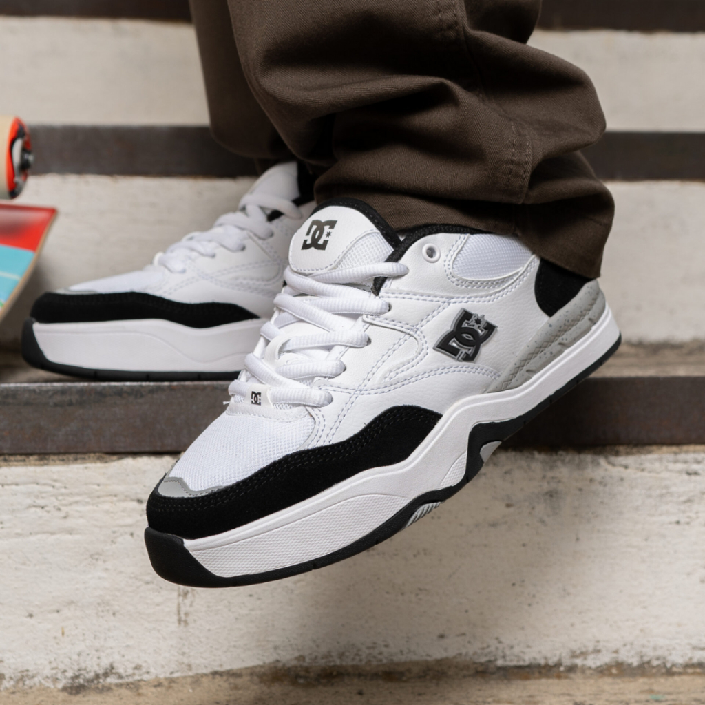 DC Shoes Sepatu Sneakers Skate Pria Original Ascend S M Shoe WLK BNIB Resmi Kulit Putih Hitam Cocok 