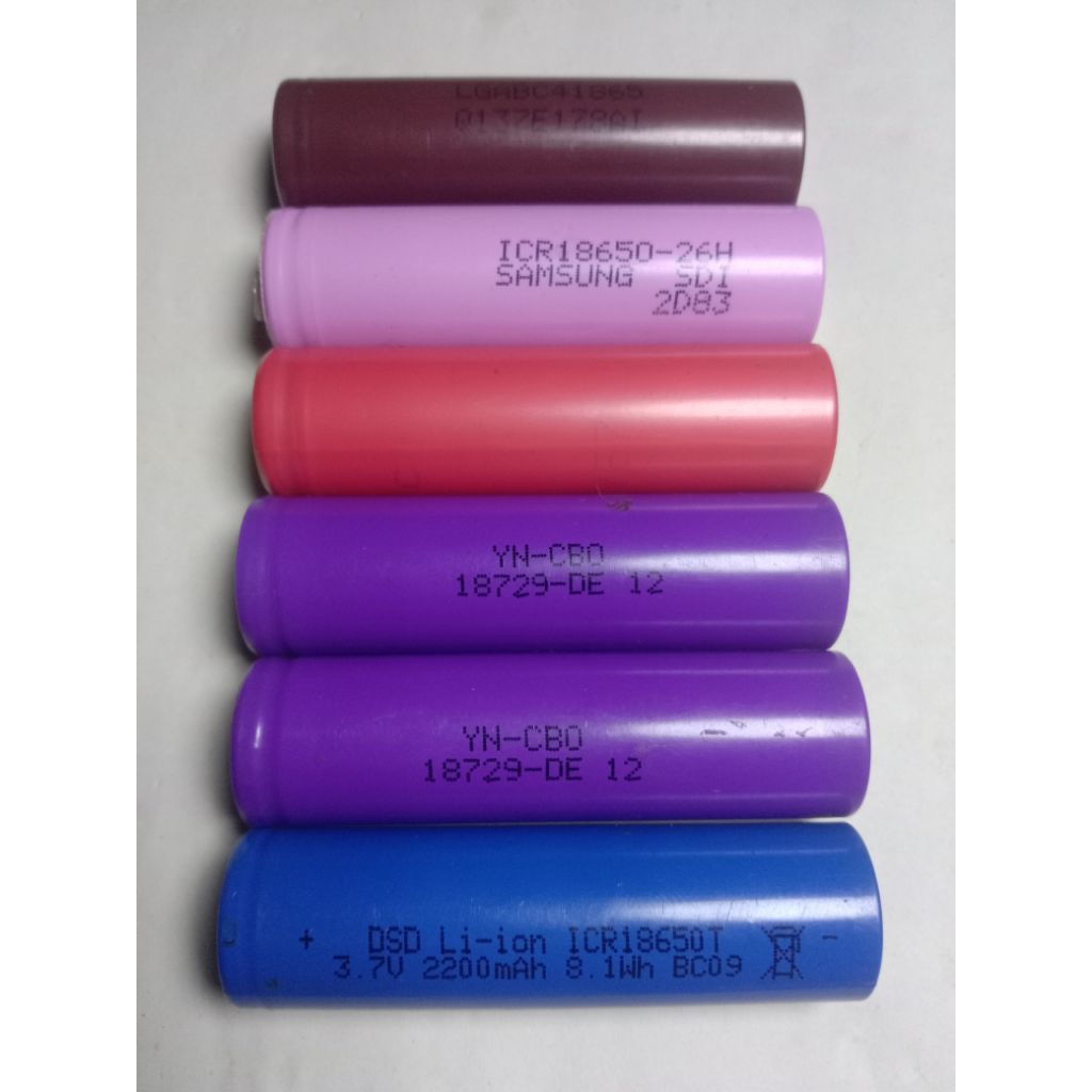 baterai ori li-ion bekas laptop 18650 voltase 3,7- 4,2 baca deskripsi