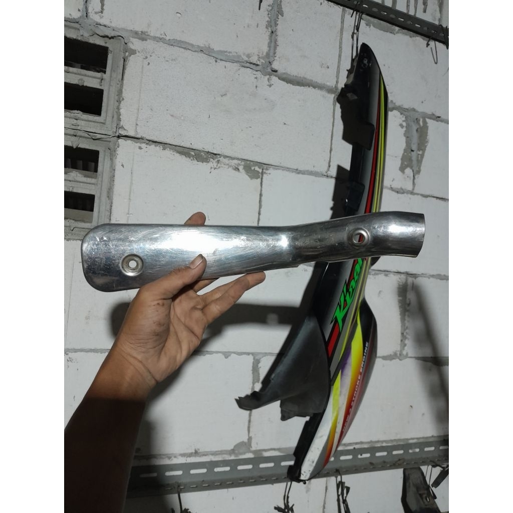 Tameng knalpot kawasaki ninja R ss original