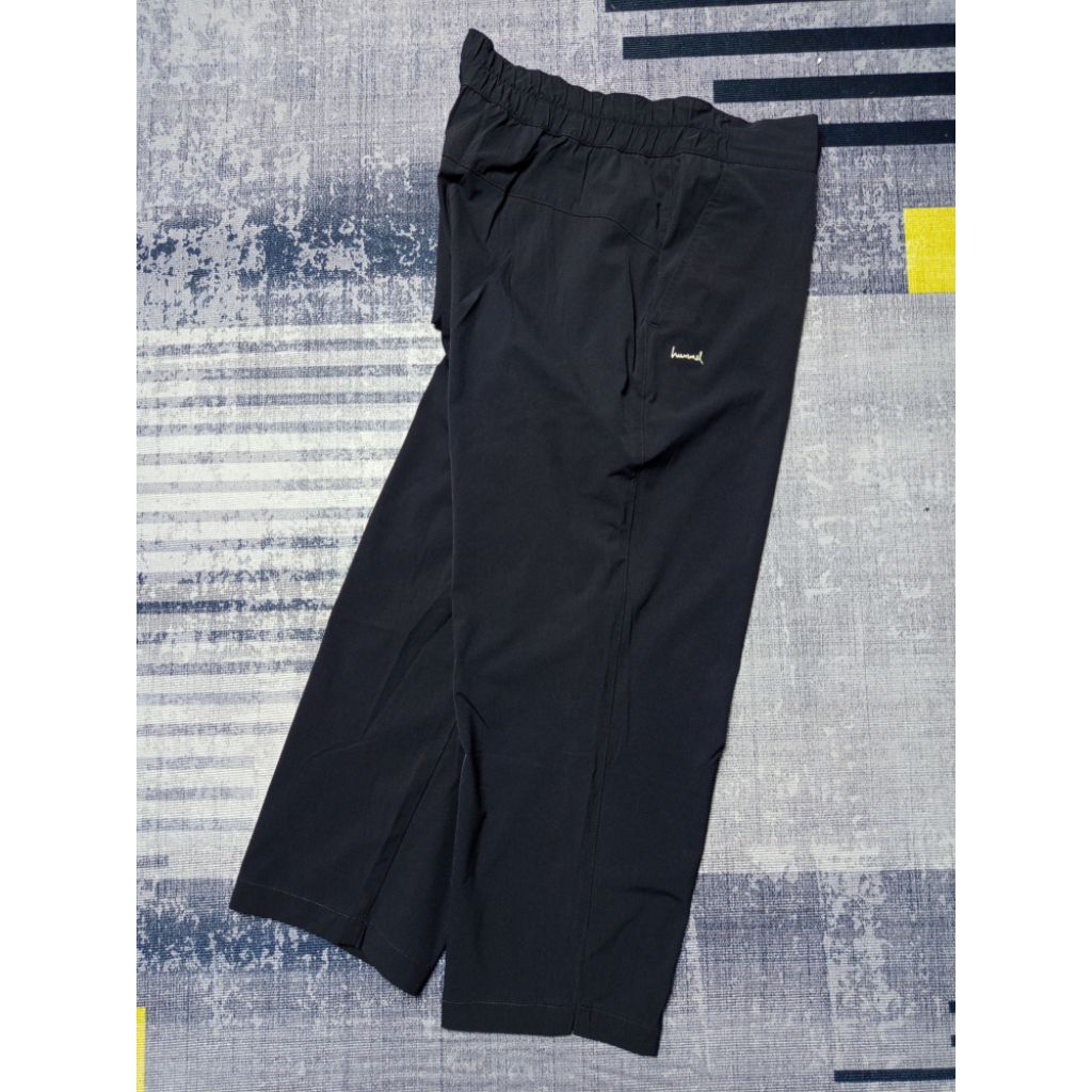 Celana Pendek Outdoor HUMMEL