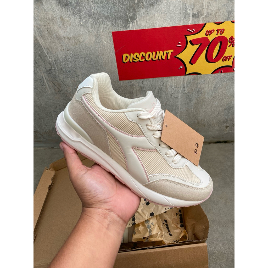Diadora  Navis women