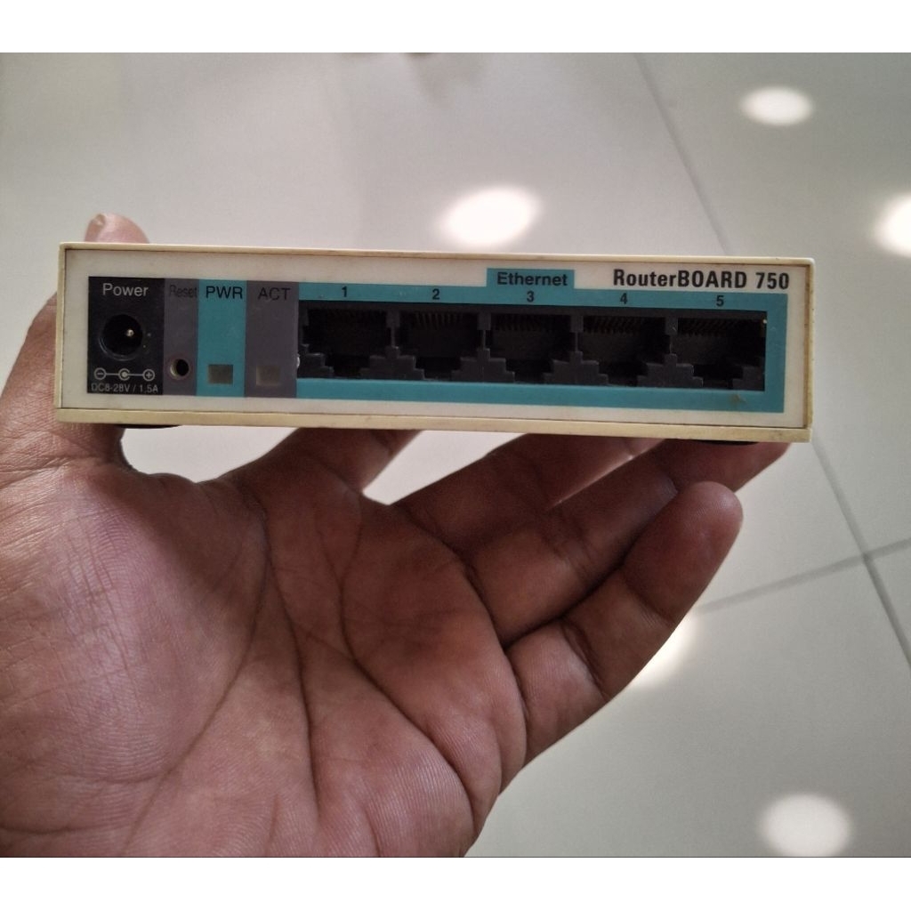mikrotik rb750