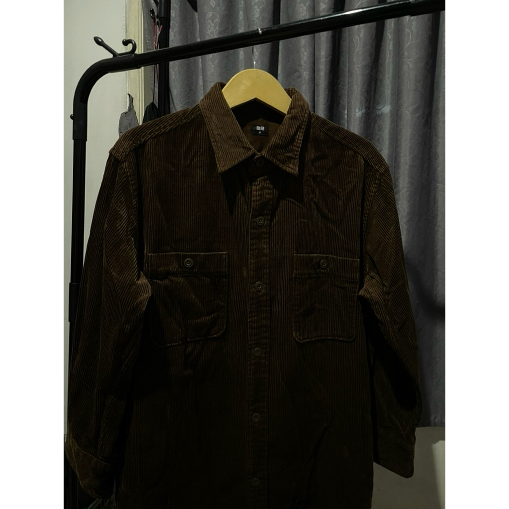 KEMEJA CORDUROY UNIQLO