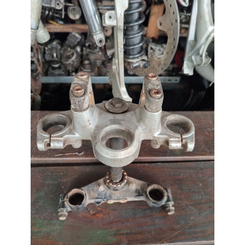 T segitiga vixion old original