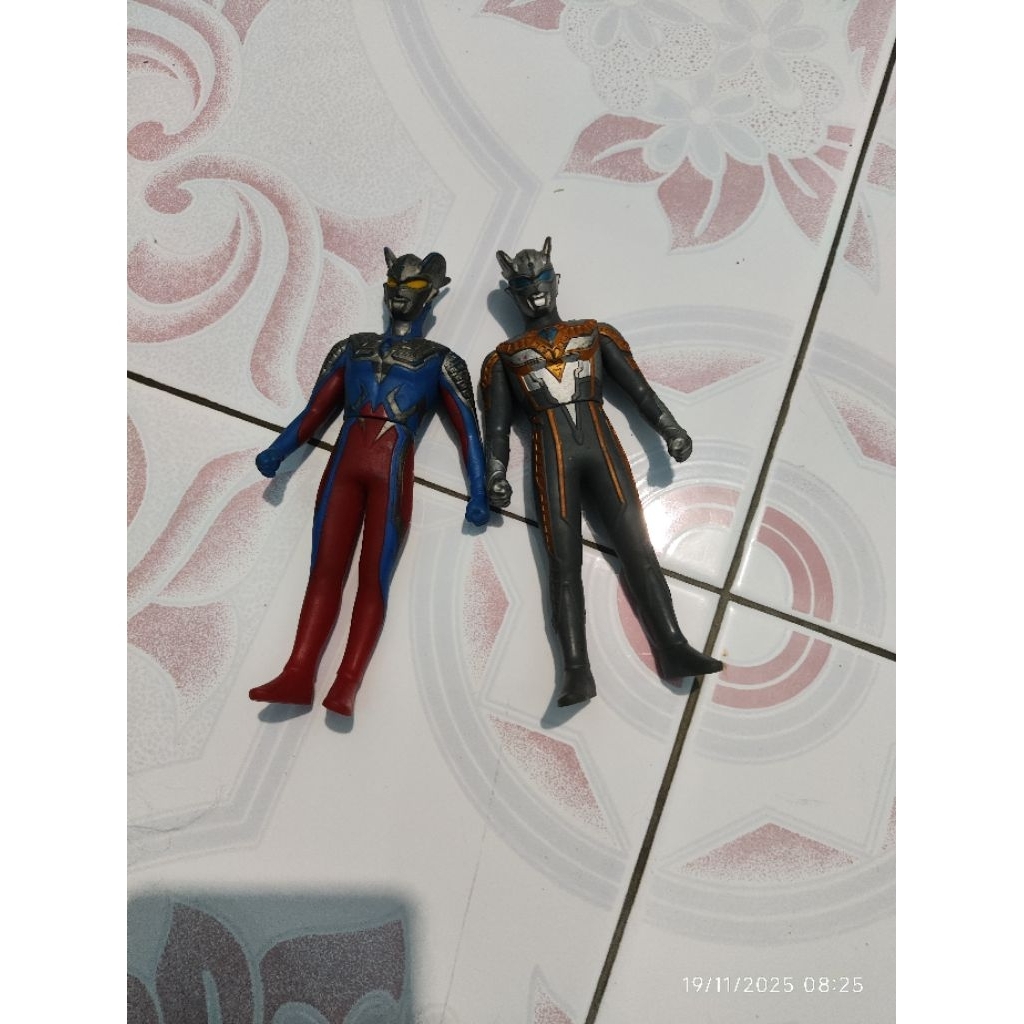 Spark doll ultraman zero shinning form uhs zero base form original