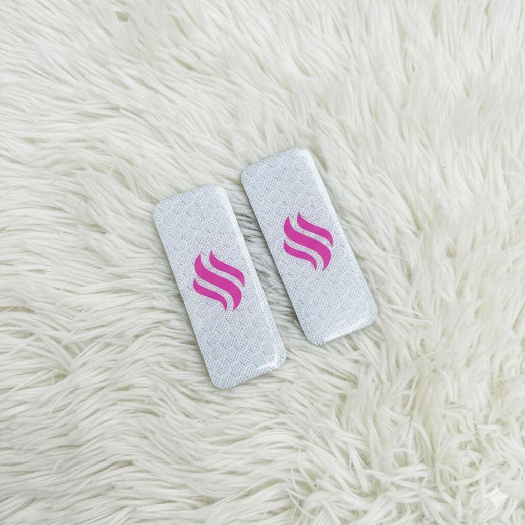 Souvenir Akrilik Panel T99 Putih Logo Pink Full Print UV Magnet