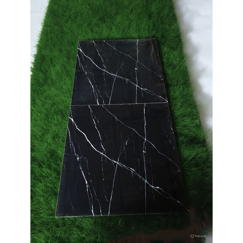 Granit 100x100 hitam corak obsidian black