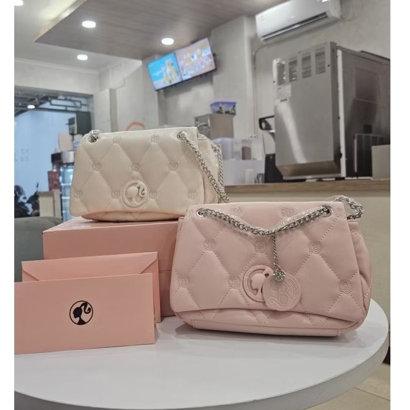 TAS BARBIE PILLOW IMPOR