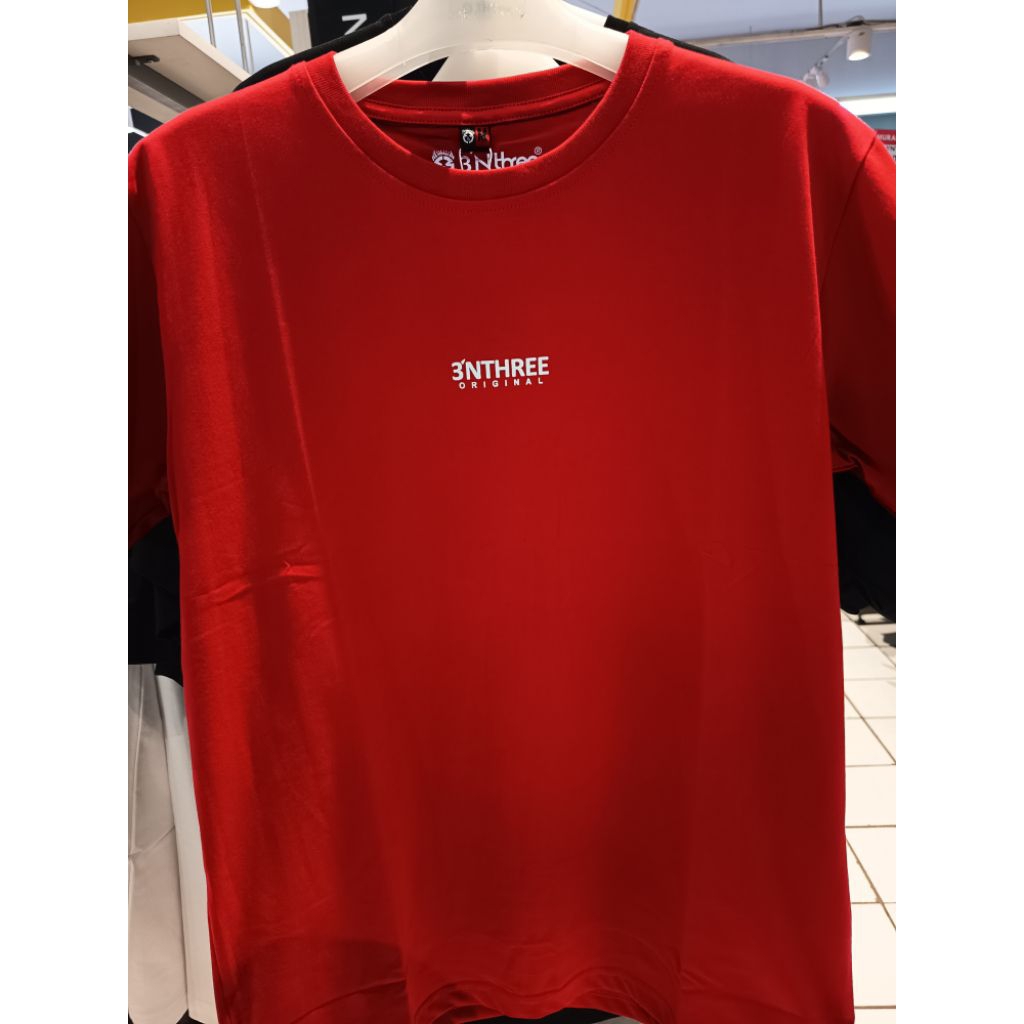 Kaos oblong/3'nthree/T-shirt pria