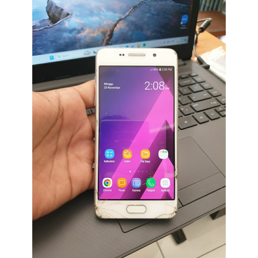 Samsung galaxy Feel Docomo ram 3GB/ rom 32GB apa adanya
