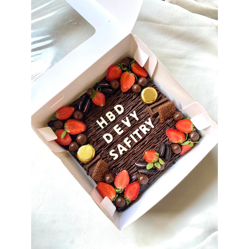 Brownies Fudgy Choco Custom Birthday Cake || Brownies Ulang Tahun 20x20cm Bebas Tulisan