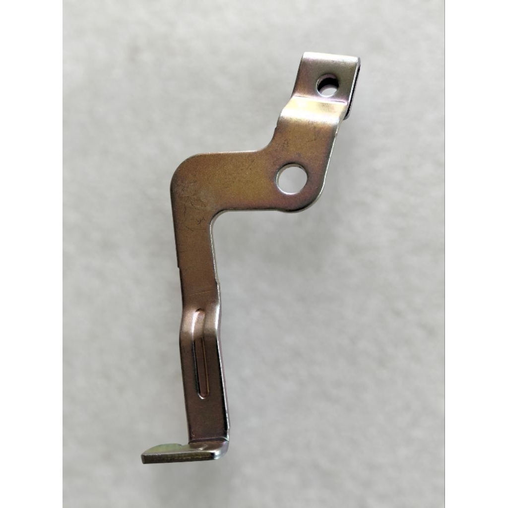 Tuas Handle knob penarik bukaan tutup bensin mobil Grand max luxio