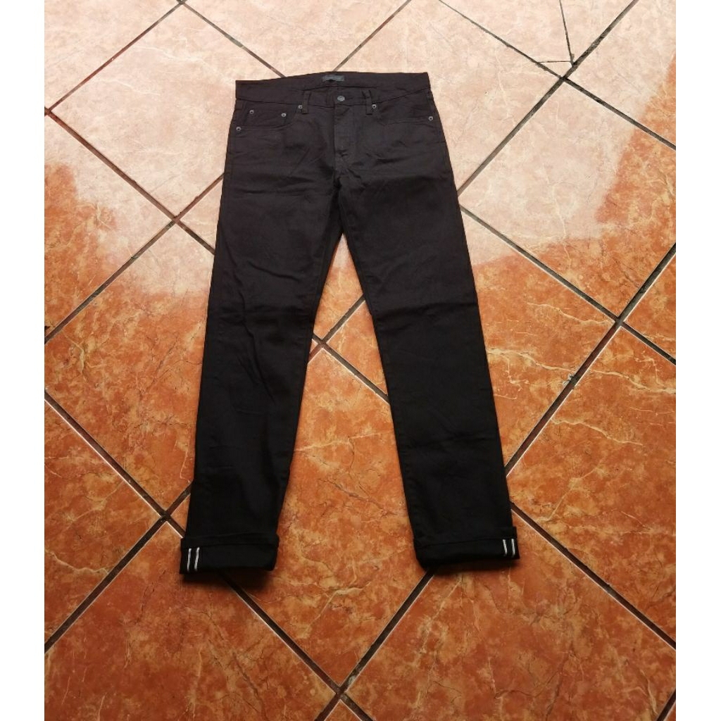 Jeans Selvedge Uniqlo Hitam Like New
