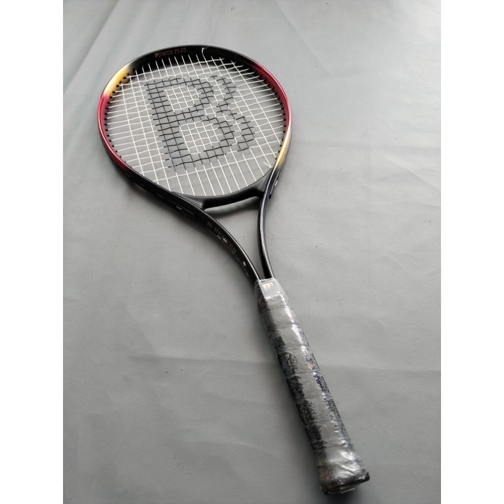 raket tennis b becker titanium masih mulus