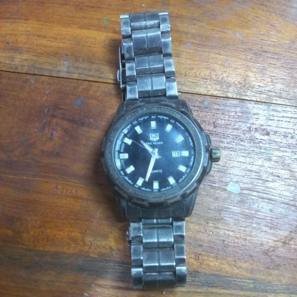 Jam tangan Quartz Second,Kondisi Mati