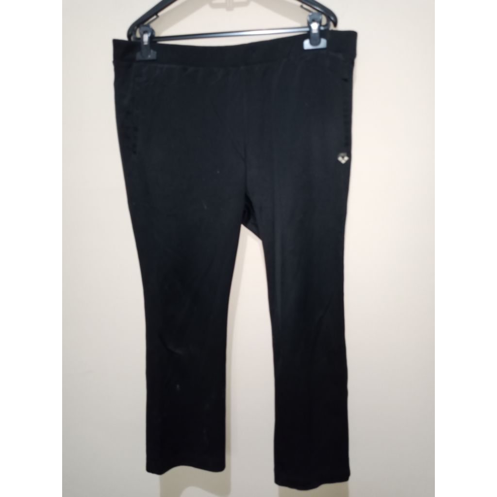 CELANA TRAINING PRELOVED