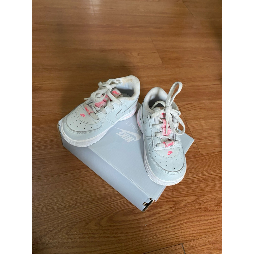 Sepatu anak nike air force