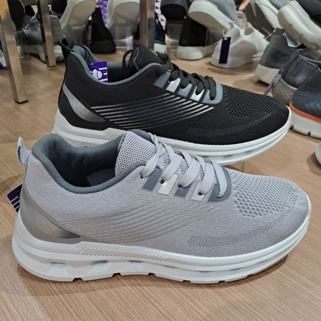 sepatu sneakers pria Dr.kevin