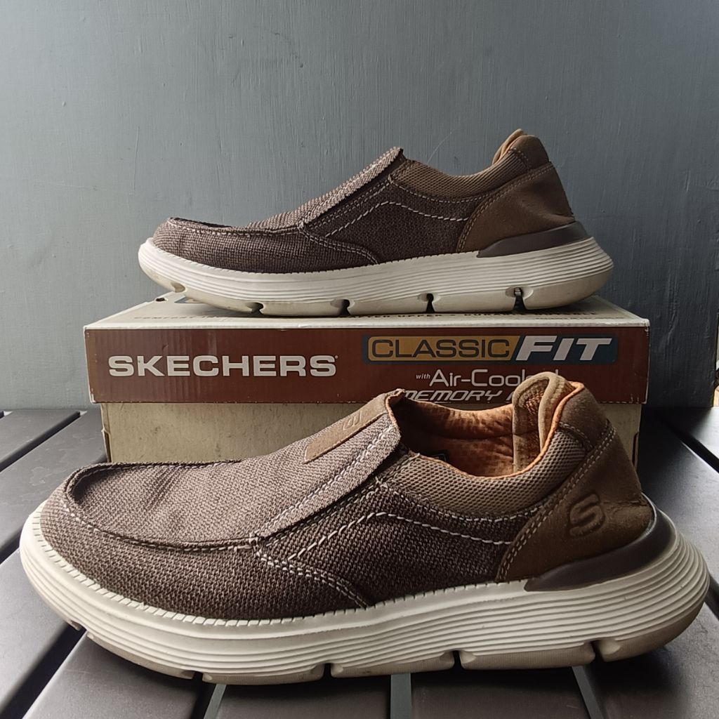 Sepatu olahraga sepatu pria sneakers size 46