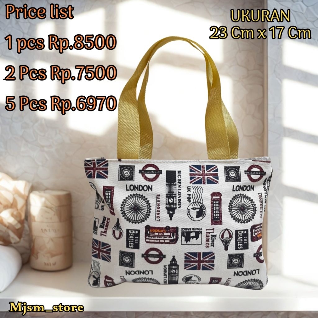 Souvenir Pernikahan Pouch Kanvas Tempat Makeup