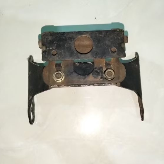 Breket duduk engsel jok motor Honda CB 125 twin CB 175 twin