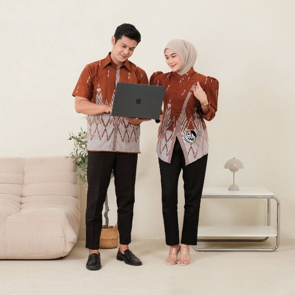 Nazilla Batik - Baju Pasangan Batik Atasan Model Terbaru