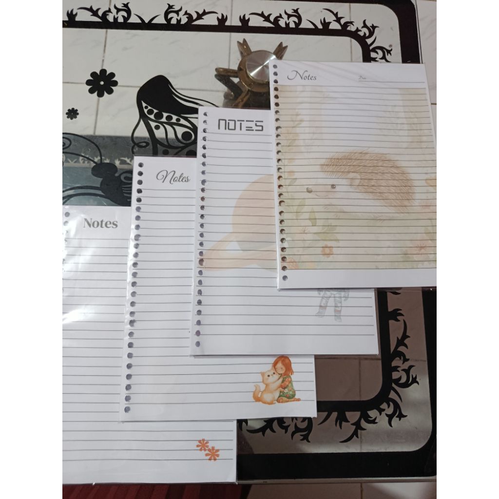 Kertas Binder lose leaf Estetik ukuran B5 25 lembar 100 gsm